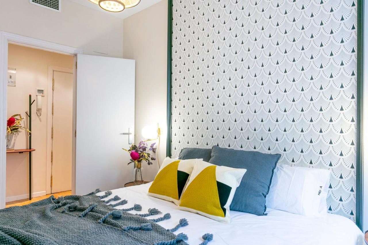 Luxury Belmont Puerta Del Sol Lägenhet Madrid Exteriör bild