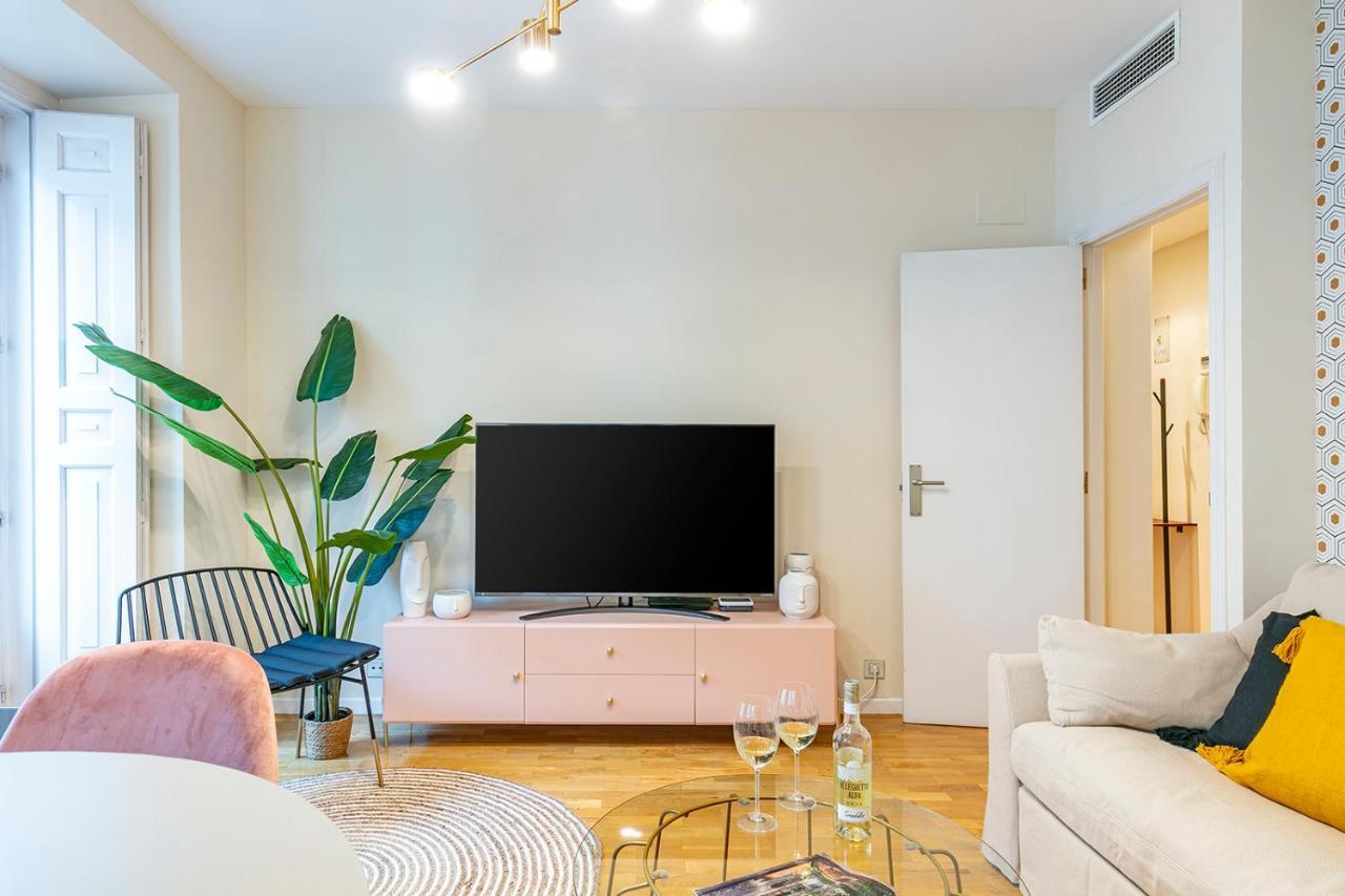 Luxury Belmont Puerta Del Sol Lägenhet Madrid Exteriör bild